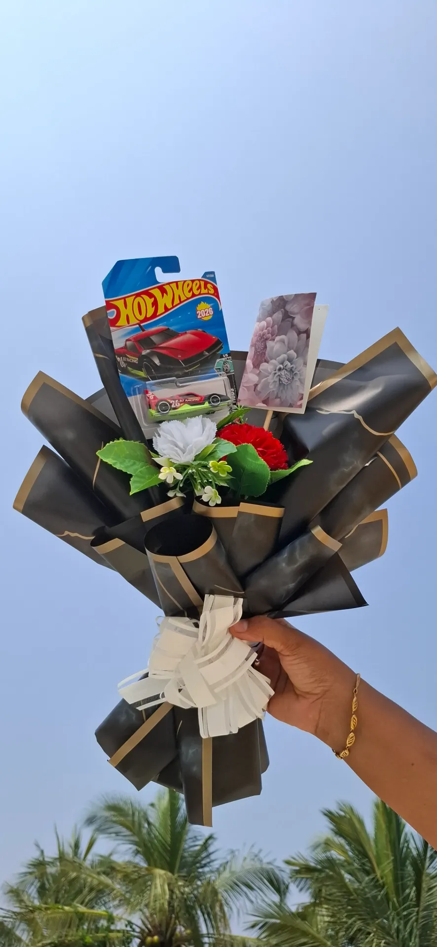 HotWheels Bouquet – Unique Hot Wheels Flower Bouquet Gift for Him Toys for Kids | Random Hot Wheels Car Collection 1:64 (2026 Edition) (1Hotwheel)